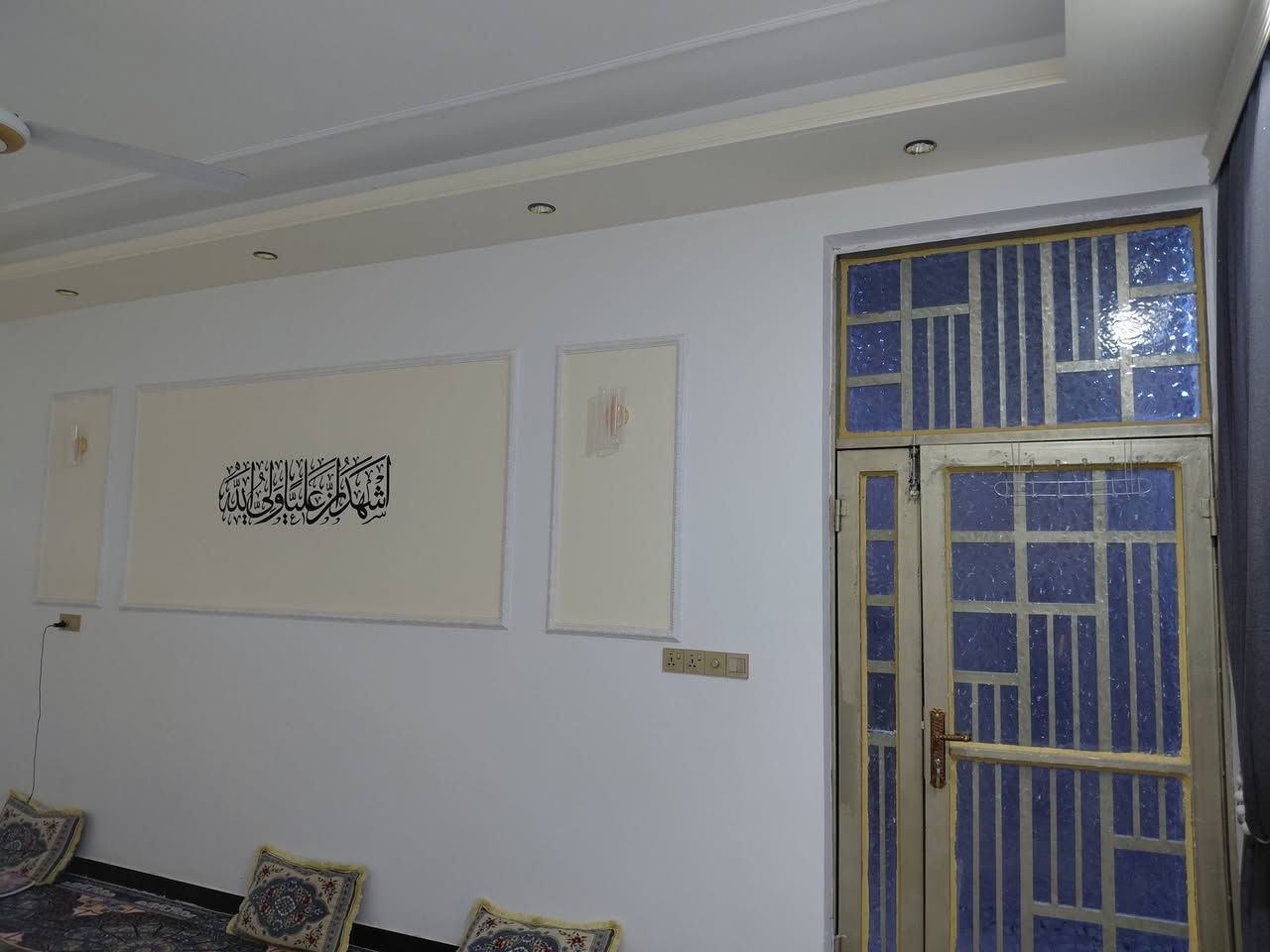 🏠 دار للبيع مساحة ١٥٠ متر مربع ركن عله شارعين 
خدمات ماي ومجاري وكهرباء 
العنوان مجمع الصحة قرب السيطره بغداد 
زراعي ٢٥ تابع جمعيه الصحة 
السعر ١٠٥ قابل للتفاوض 
بناء درجه اولي ما بي نقص 
للاستفسار الاتصال ***********
