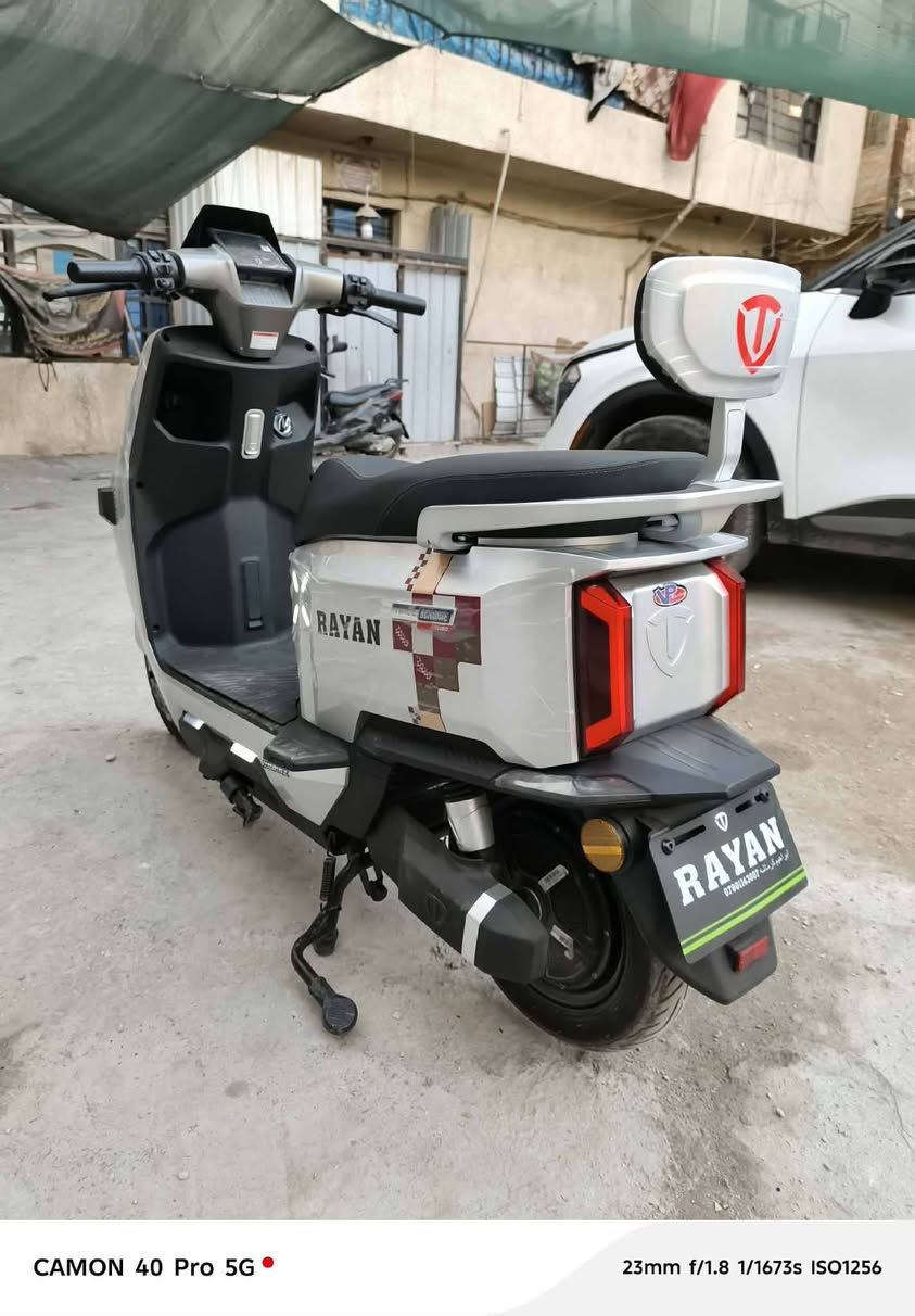 السلام عليكم دراجة شحن ريان موديل 2026اصدار حديثه استعمل 10ايام نضام بصمه 6بطارية كبير *********** سعر 800.عنوان بغداد سوك الغزل سرعه 60حقيقي وصل موجود ملف 2000
