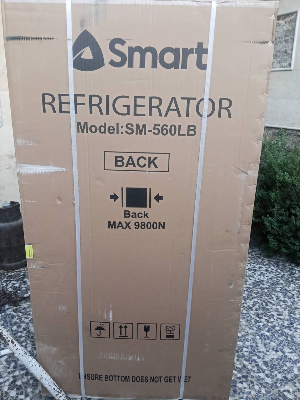 السلام عليكم 
اشتريت ثلاجة ام البراد حجم 32 قدم ام البابين بمليون و 375 الف ما رهمت عندي بعدها بكارتونها الي يريدها يراسلني المكان بغداد الكريعات 
***********
