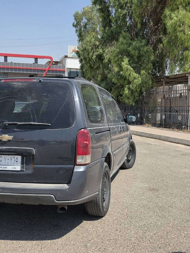 السلام عليكم شوفرليت بلاندر موديل 2008 
السعر ٧٢ وبي مجال 
رقم بغداد باسمي مشررع وطني
دفتر بانزين بيها 
 
***********
تحويل ثاني يوم
 تبريد 3قطع يعني طويله .
محرك 3900 المرغوب اترايك للبصره تبريد ثلج كير محرك كير  تبريد تدفئه صدر تايرات كله بالشرط 
سيارة جازه ماتصرف عليها دينار
مكان السياره كركوك كركوك, العراق
