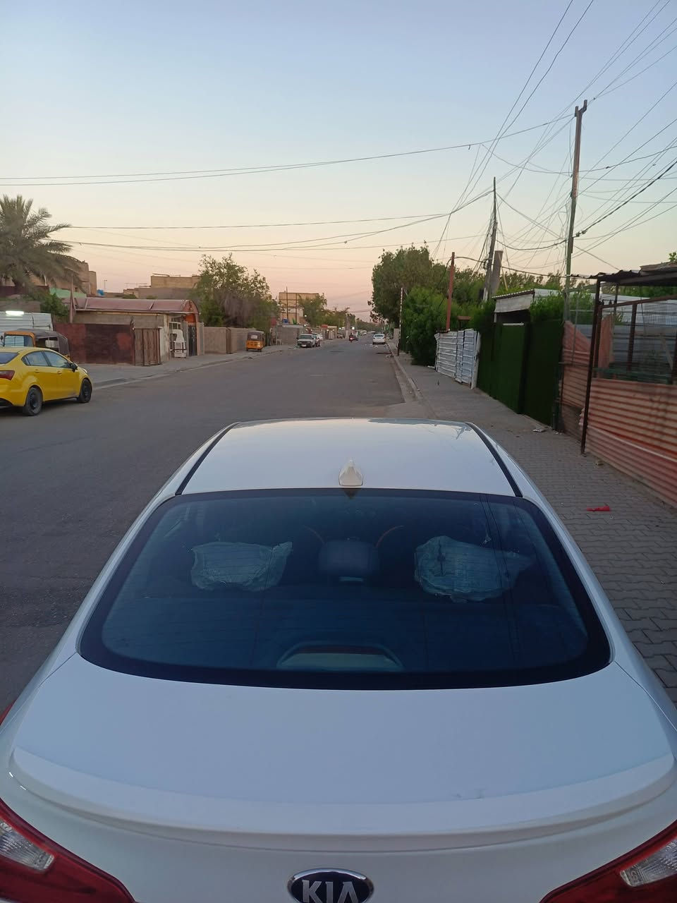 سلام عليكم من رخصت الادمن سيراتو خليجي بحاله جيده مكينه وكير خير من الله تبريد قطعتين شاشه تحكمات تخم تاير جديد باتري رقم انكليزي مكاني بغداد اي استفسار ***********
