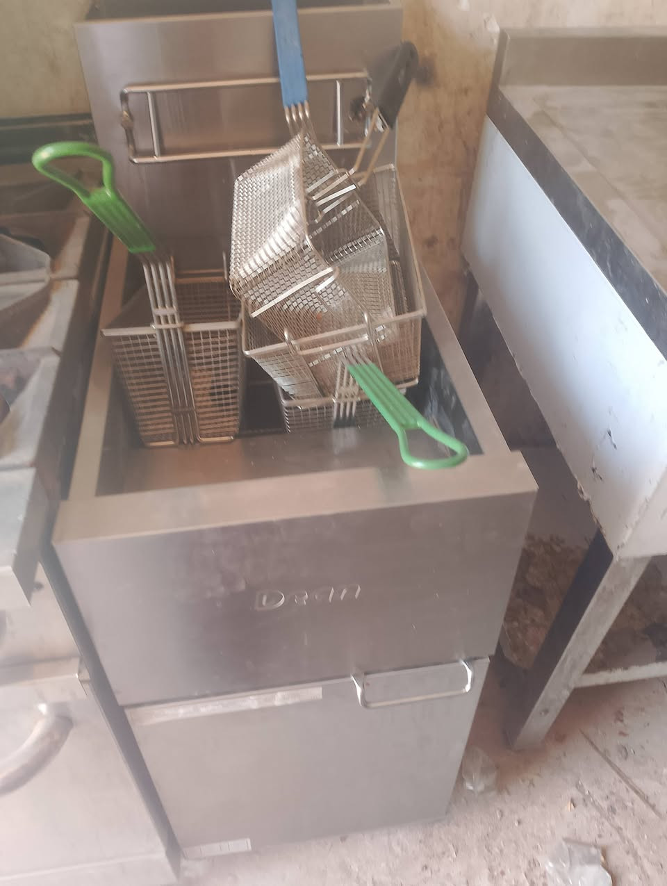 للبيع
بغداد
***********
