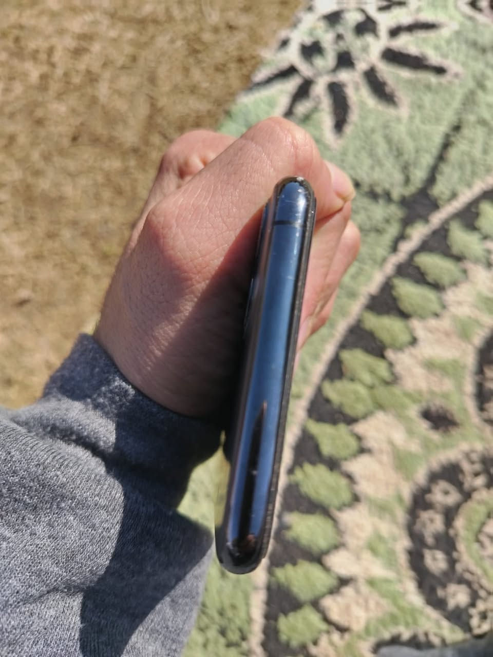 سلام عليكم جهاز آيفون 11 برو ماكس للبيع جديد فول نضافه مستبدل بطاريه اصليه 91 شرط الذاكره 256 
للاتصال ***********
