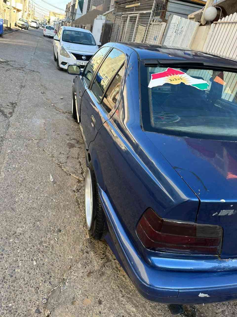 Bmw 320 i
٤ بستن بيلادى ✈️
ارم بلاستيك هه ولير  به شرت ارم واوليات
كير و مه كينة وته قه ره قه ه كاربائيات شرت
* ٤ ويلى m 17 لوك
* ٤ تايه خاوين
* قفل مركزي
* ناو غرفى زور خاوين وباك
* كلاج وعه ينه تازه
* تبريد شرت ته نها غازى ده دات 
 شوين هه ولير
نرخى ٢٣ مجاليكى زور كه م
***********
