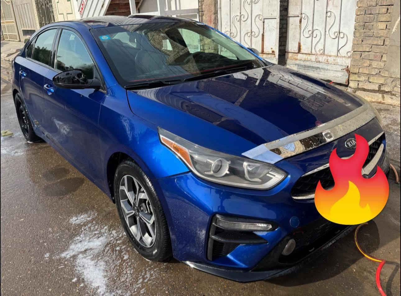 سلام عليكم فورتي موديل 2020 مكينة كير مكفولات سيارة بيهة قطعتين صبغ فقط سنوية بسمي مجددة لسعر 130 وابيهة مجال تصال على رقم ***********
