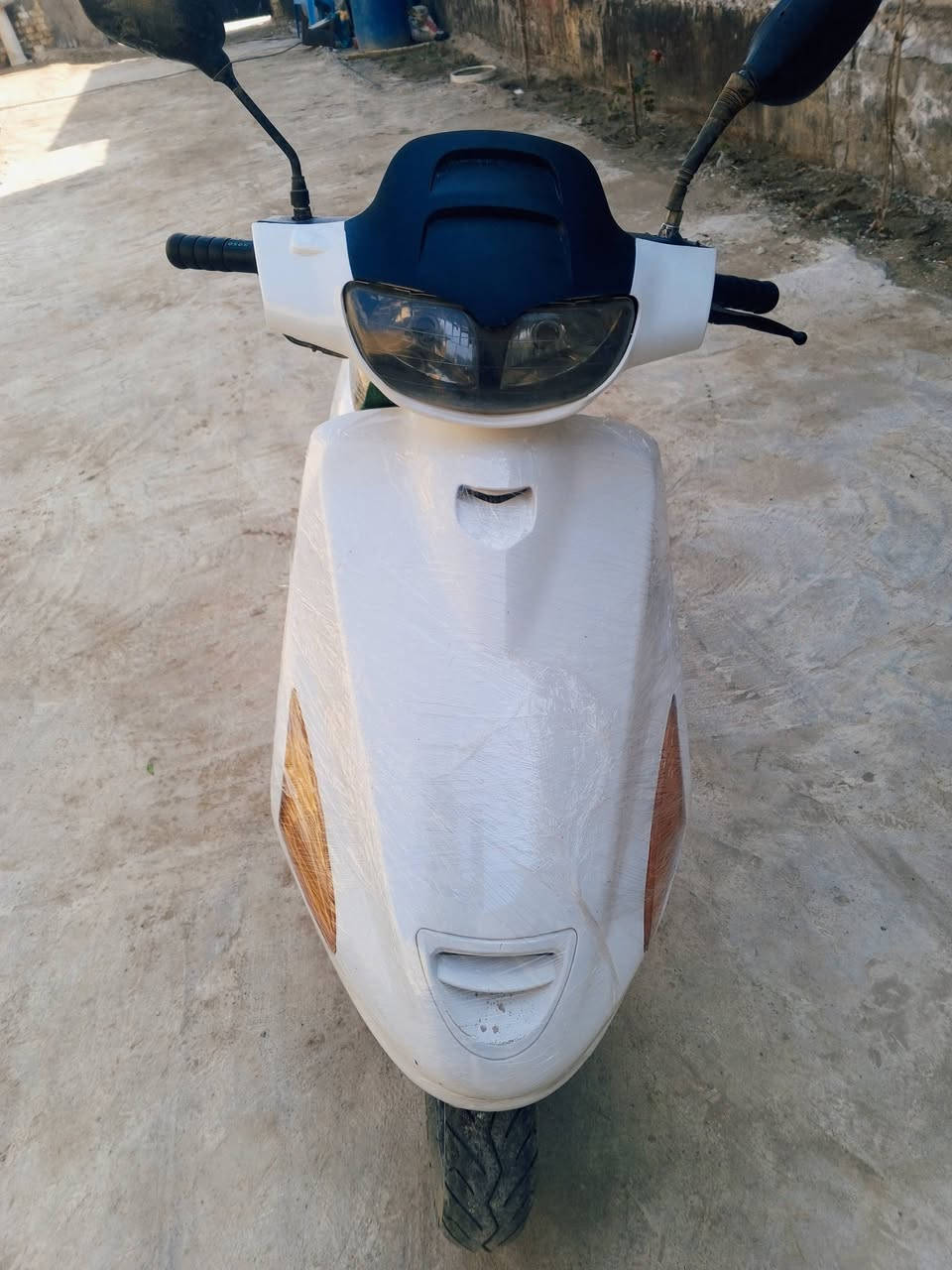 سلام عليكم دراجه فراشه 140للبيع مكفوله ماناقصها شي كهربائيات كفاله السعر 300وبيها مجال المكان بابل الحمزه الغربي ***********
