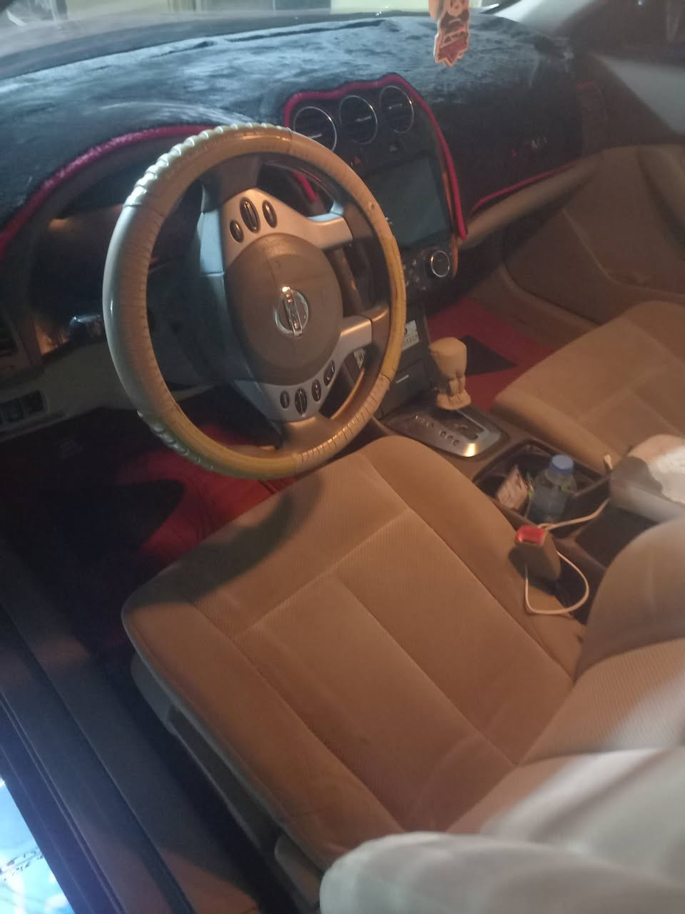 نسيان التيما ٢٠٠٩خليجي كير مكينه مكفوله حداديه جديده رقم شماليه مكانها ديالى المقداديه ٨٥ سعرها 
***********
