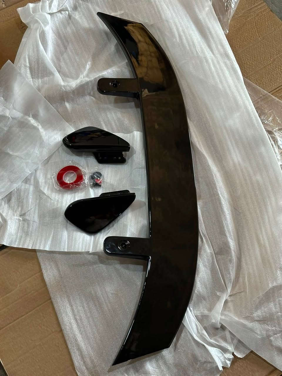 سبایدەری دواوەی جۆکەر (Universal) بۆ سەیارەی هاتچباک و SUV - ڕەنگی ڕەشی بریقەدار
٣٠ الف 
سبويلر خلفي عام (Universal) للسيارات الهاتشباك والـ SUV - أسود لامع


**إذا كنت صاحب هذا الإعلان وتريد حذفه لأي سبب، رجاءا أرسل رسالة إلى الدعم الفني**