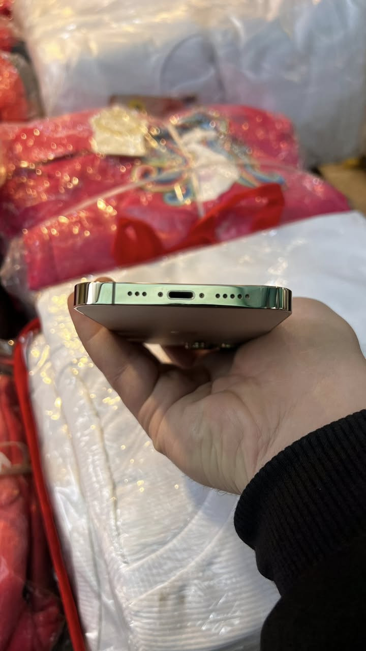 ايفون 13 برو
ذاكرة128 (دبل سيم)

بطارية 81(مالشركةلابمدله ولا مصعدة)

الجهاز نضيف حيل على وضع الشركة لامصلح ولا داخل صيانه 
للبيع وللمراوس 
***********
