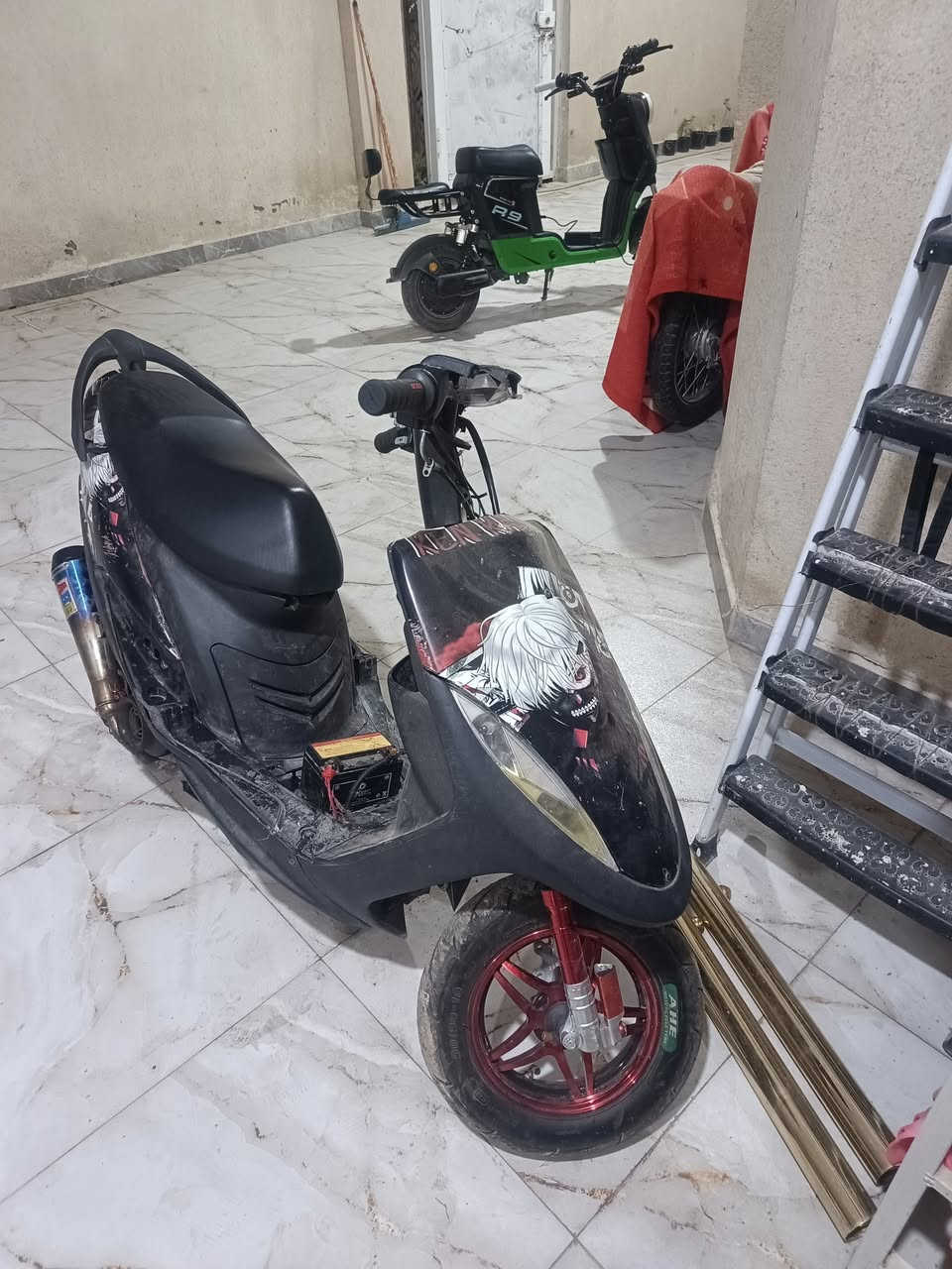 ماكس عدله نضيفه
سلام عليكم ماكس عدله نضيفه بوشه 55 شلعه او معدل تاكل الكاع كلشي ما ناقصها بس الكابريتر تنضيف او تبديل كامله مكمله 

السعر 650 او بيه مجال 

العنوان ميسان ابو شطيب 

تواصل ***********
