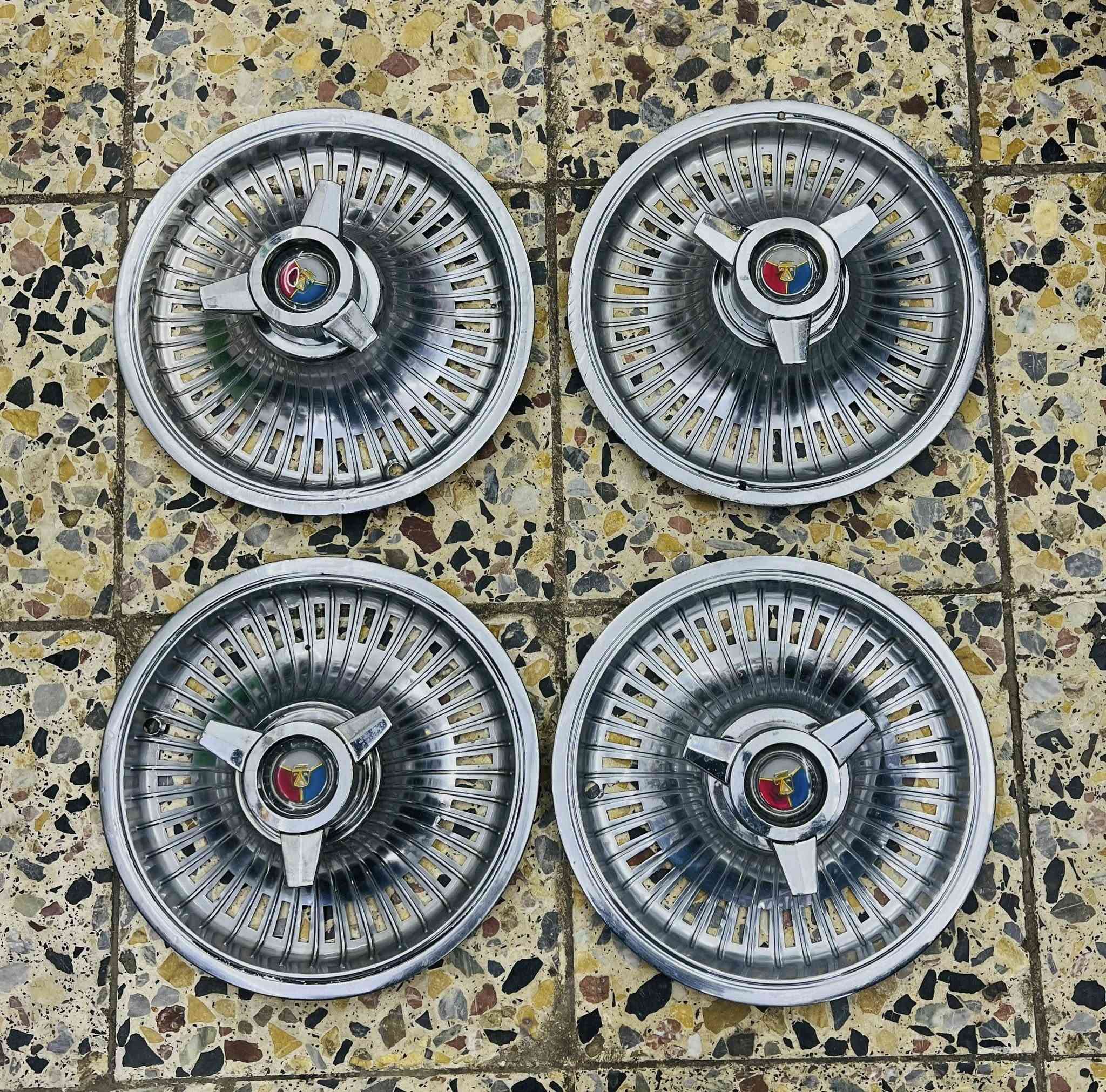 السلام عليكم البيع كبات اولدز حجم 14 ويرهمن 15 

                     مكصوصه سجاجينهن  ✂️ 
مكاني حريه 

***********
