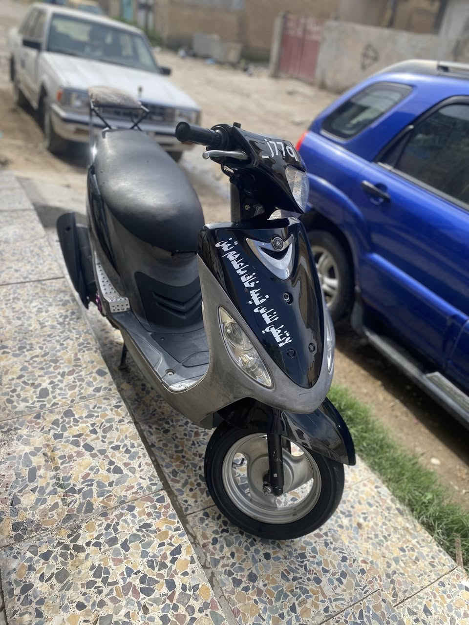 سلام عليكم 
مكس منغولي 120 دراجه خير من الله نضيفه وممتعوبه اشاير لايتات عالي وناصي شلعه معدل نكره سلف كله شغال بس هندر خارط فقط بس اني اكللكم امانت الله دراجه نطيتها الصاحبي علكلياها ولف فقط مجفته جديد مره وحده قبل سبوع من جغتتها بيدي وكلا بلادي الله يشهد عليه سعر دراجه قفل قفل قفل 350 الف وتسوه اكثر تجي تفحص بيديك من باب البيت بغداد تاجي 
رقم الهاتف ***********
