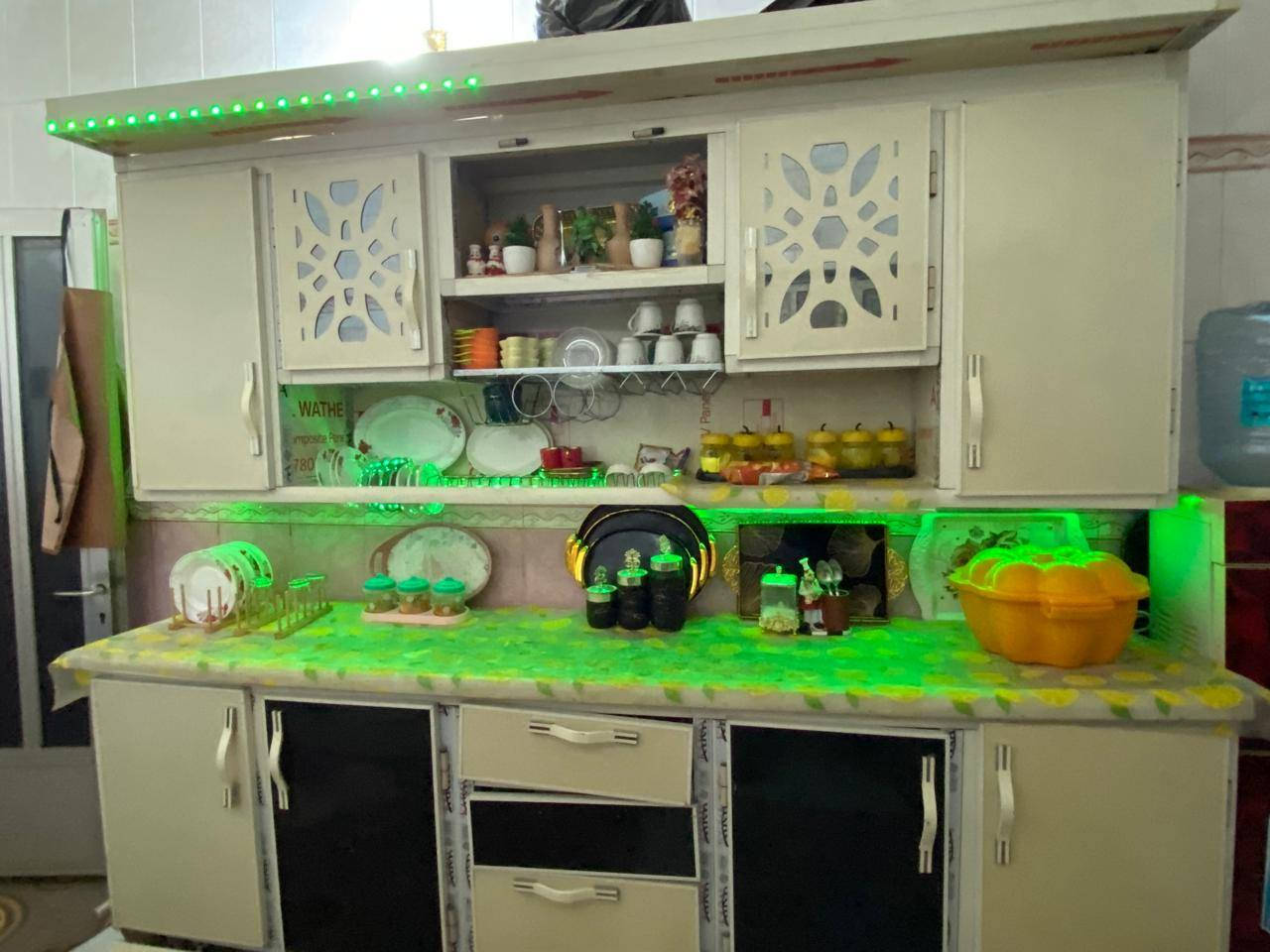 سلام عليكم لو ممحتاج مابيعه للبيع كاونتر نضيف كلش لابي كسر ولاطكه الكاونتر طوله مترين ونص 2/30 وسنك طوله متر وعشرين 1/20 مكاني البصره المعقل السعر500 الاستفسار أكثر ***********متواجد واتساب فقط
