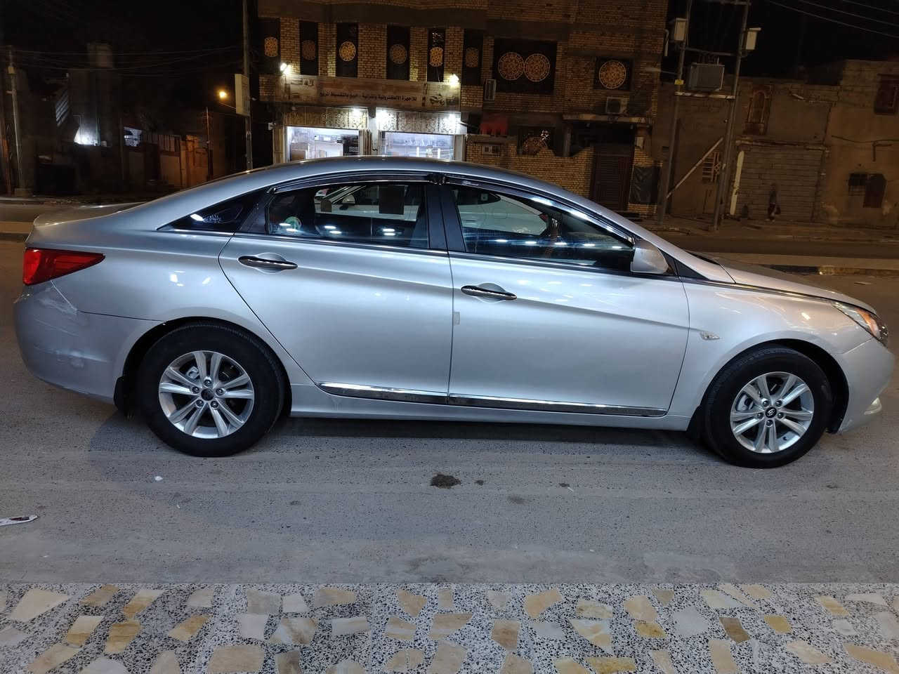 س ع سوناته موديل 2013بصره تحويل مشروع وطني وارد كوري مكينه 2000سي في ال اخت الدوووش مكفوله من الضربه والتبديل اما الصبغ ماينكفل لئن وارد كوري جاهزه حداديه تبريد تخم تاير مكينه كير كهربائيات كله شغال استخدام شخصي السعر 115العنوان بصره حي الحسين رقمي***********
