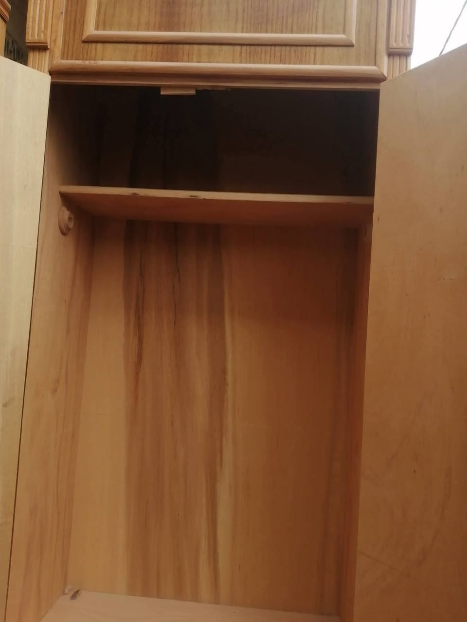 زواية ملحق ترهم قنصور خشب صاج ثقيل صبغ حراري سلر نقش زان درجة اولى جدد مامستعملين للأستفسار *********** او مراسلة الصفحة خاص العنوان الموصل  متوفر توصيل على مناطق الشرقاط والقيارة
