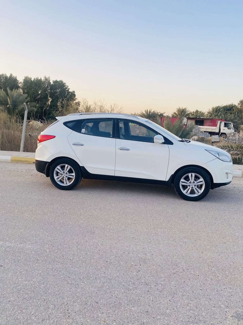 السلام عليكم
هونداي توكسان 2011 خليجي كفاله من الصبغ والتبديل بيها بارد اقل الشبر بهلال الجاملغ الخلفي مكينه 2000 ما مفتوحه لا تبخير ولا تنقيص جاهزه تبريد حداديه كهربائيات كل نقص ما بيها رقم اربيل سنويه نافذه بسم كردي تحويل او وكاله حاظر بيع او مراوس مكاني ديوانيه سعر 133 وبيها مجال بصيط 

***********
