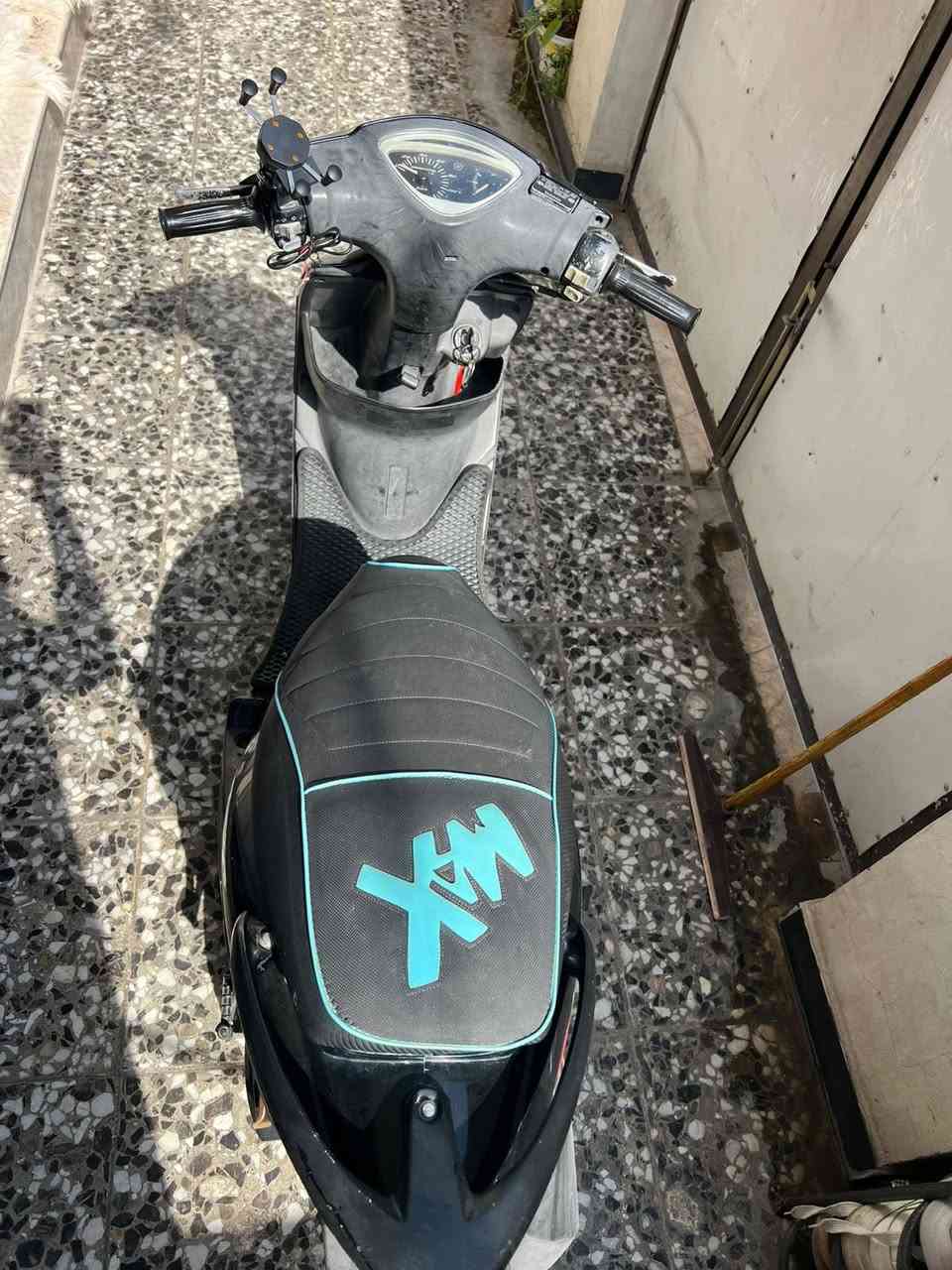 دراجة بلادية صارلي شهر من منزلة اوراق بية بس الكابريتر ودبل مبدلهن مكفولة سعر 900 وبية مجال ***********
