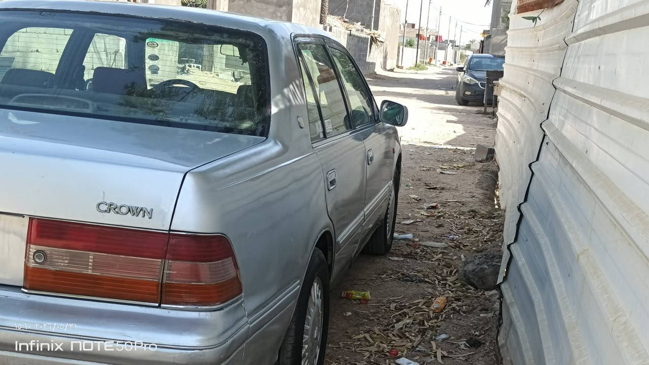 السلام عليكم راس الثور تكم مديل 99كفاله من كص ونقل جثه فقط المدكر الخلفي بدل بل يابان مكينه وكير ففيتي بل جيس تبريد ثلج شرط حداديه امامي وخلفي تخم تاير سنتر الك كهربائيات كله شغاله سياره حلوه وناعمه رقم بصره تحويل ثاني يوم (السعر 65وبيه مجال الشراي فقط) العنوان البصره 
رقم ***********
