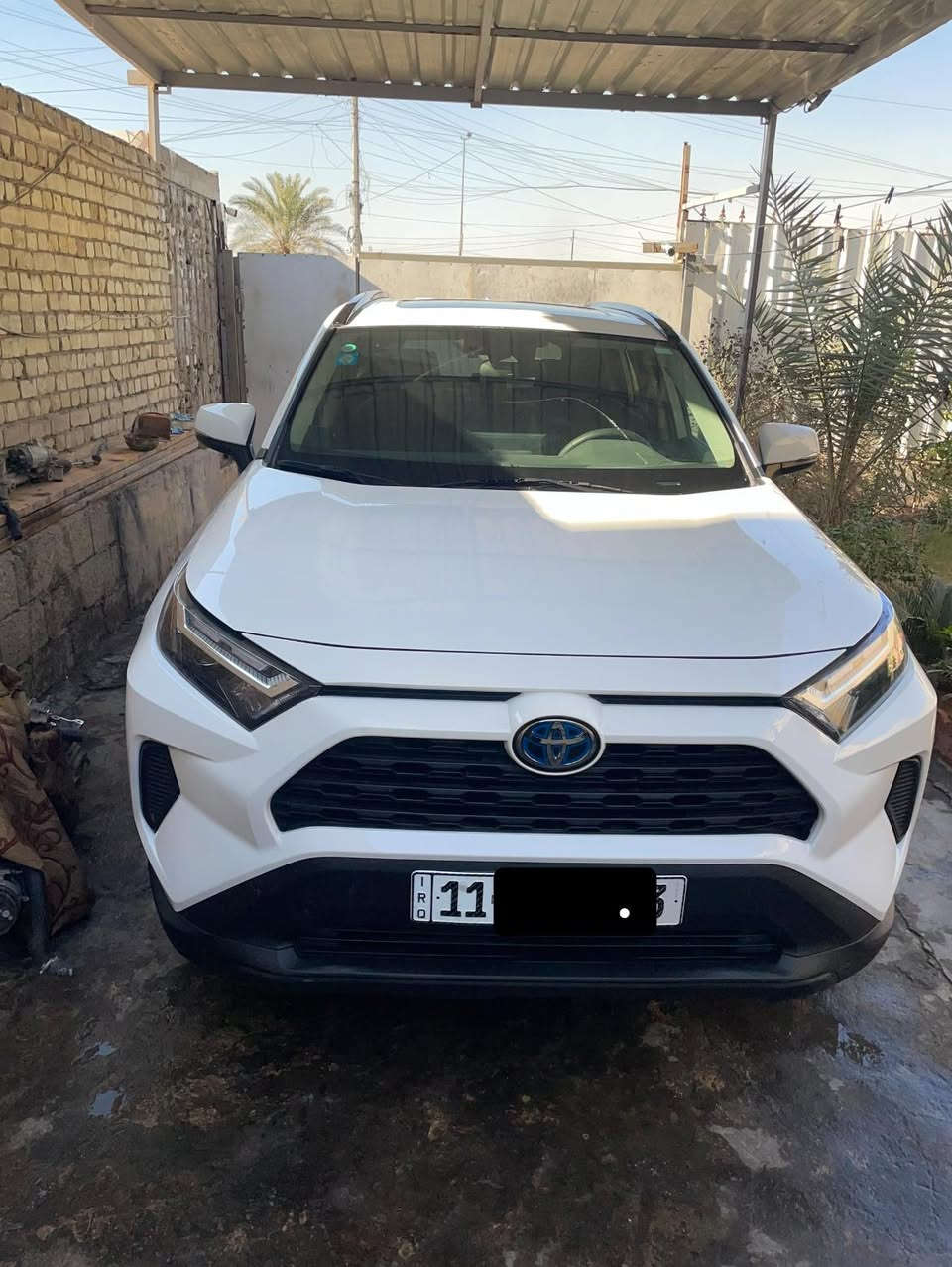 السلام عليكم 
سيارة راف فور هايبرد للبيع موديل 2024 وارد امريكي حادث جاملغ خلفي ماشية 30 الف كيلو سيارة رقم بغداد بأسمي سعر 240الف دولار( شدتين و40 ورقة )
مكان بغداد
رقم الهاتف.***********
