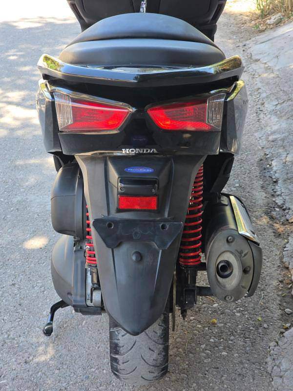 لل بيع

فورزة 012 صار شهرين نازلة من

رمبة **

. نضيفة بعدهي بانزين كلة محسن مال محطة

دهن امزیول

.

!!

كفراتهة يلمعن نضيفات

!

بيهة مانع سرقة صفراة

.

ستناند حساس

لا تفوتك

يدات تدفئة

*

شرط شلعة و معدل

لايتات شغالات ال اشاير كلهة شغالة

.

كفالة عامة من البرغي لل محرك

تاخذهة تروح ل اربيل اوراقهة موجودة و اب اسمي

مكاني بغداد لل اتصال رقمي / *********** / ملاحضة

ما ارواس

!
