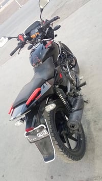 اسلام عليكم دراجه بولسر 150محرك مكفول دراجه نضيفه كلش ماناقصه اي شي سع...