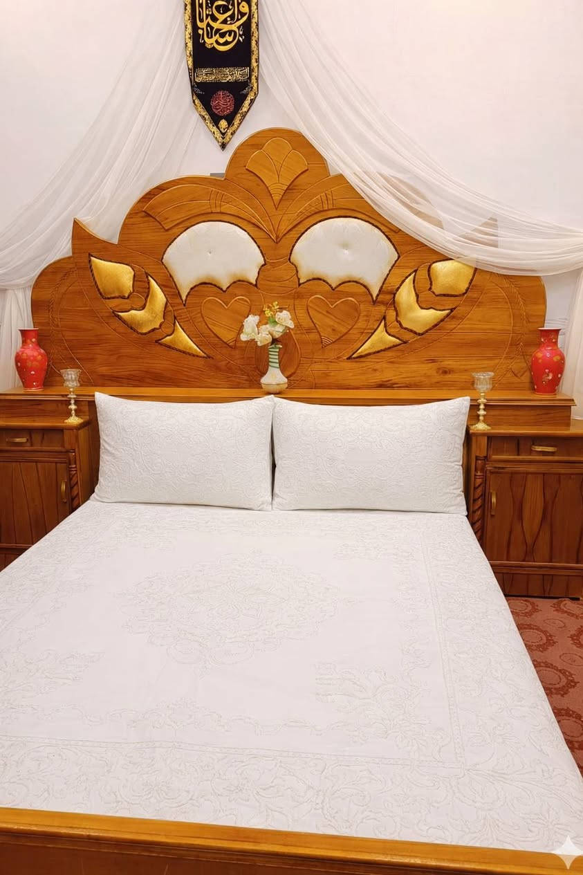 غرفه للبيع تسكام ام السته طابقين ملحق زاويه كنتوريه طابقين تاج ملكي غرفه ضخمه نجاره عراقي داخل وخارج صاج خشب ثگيل تفصال العنوان ديوانيه حي العسكري صدر الثاني قرب المستوصف السعر للاتصال على الرقم ***********
