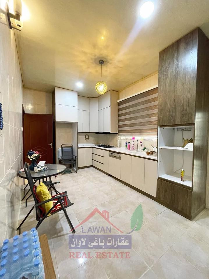 💎عرض جديد 💎
💎#دار_للبيع_في_اربيل_في_مجمع
💎#المهندسين__اندزياران_
💎مساحة الدار200م يتكون لدار من(3)غرف نوم 
💎وكراج وحديقه #ملاحظة_الدار_بي_كاونترات_
💎الدار طابو ملك صرف 
::::::::::::::::::::::::::::::::::::::::::::::::::::::::::::::::::::
المعلومات اكثر اتصال على الارقام التاليه 
***********📞
