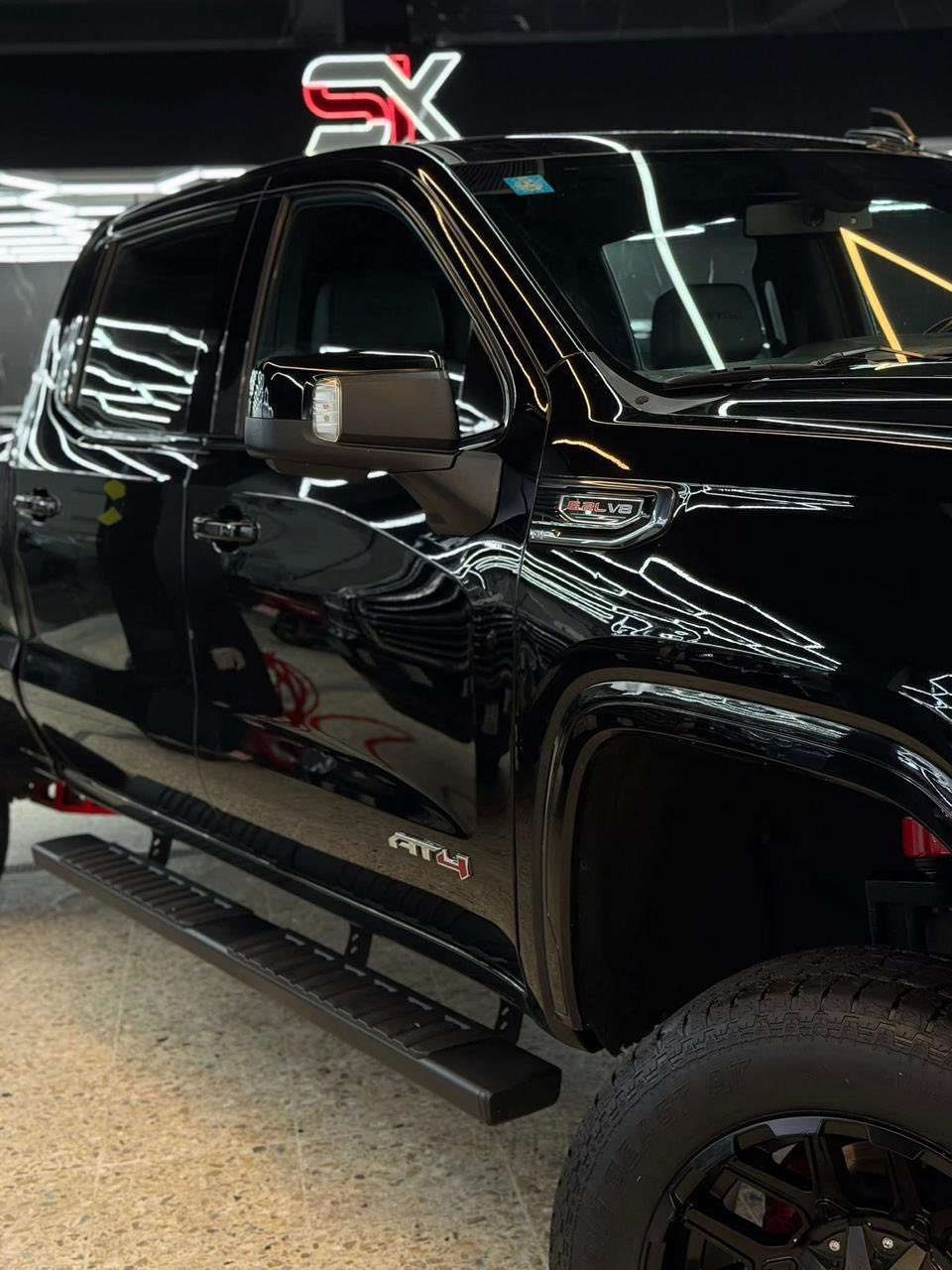 GMC. at4
موديل2022
محرك 6200

فول موصفات
ماشيه20 الف جديده كلش جديده
ضرر بصيط بابتين مبدلات نفس الون بدون صبغ 
رافكنتري اصلي ويلات وترفيعه ويل كب

السعر رسلني وتدلل ترهم مراوس 
فقط وتساب ***********
