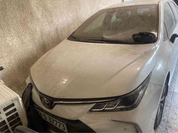 السلام عليكم، تويوتا كورولا GLI موديل 2023 خليجي، محرك 1800، عدد 26 ألف كم، رقم أربيل. السيارة تحتوي على مواصفات مثل: بصمة، فتحة، داخل لونين، نظام تبريد مزدوج، حساسات أمامية وخلفية، كاميرا خلفية أصلية، شاشة ديجيتال، تحكم ستيرن، أشاير بل مري، مري كهربائية قابل للطي، شاحن واير ليس. السيارة في حالة جيدة، مع بعض العيوب مثل: صندوق بارد، جام امامي وخلفي مفلش، والتكمه على كد اصبع. للتواصل: ***********. بغداد
