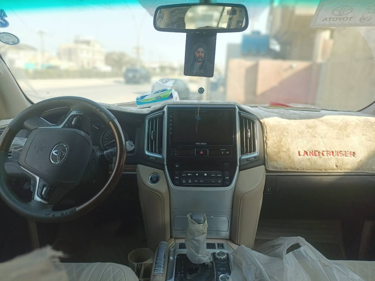 للبيع لاندكروز 2010رقم واسط 6سلندر مكفوله من الحادث ولصبغ بيه بارد فقط جاهزه من كلشي مكاني كربلاء ***********وتساب فقط
