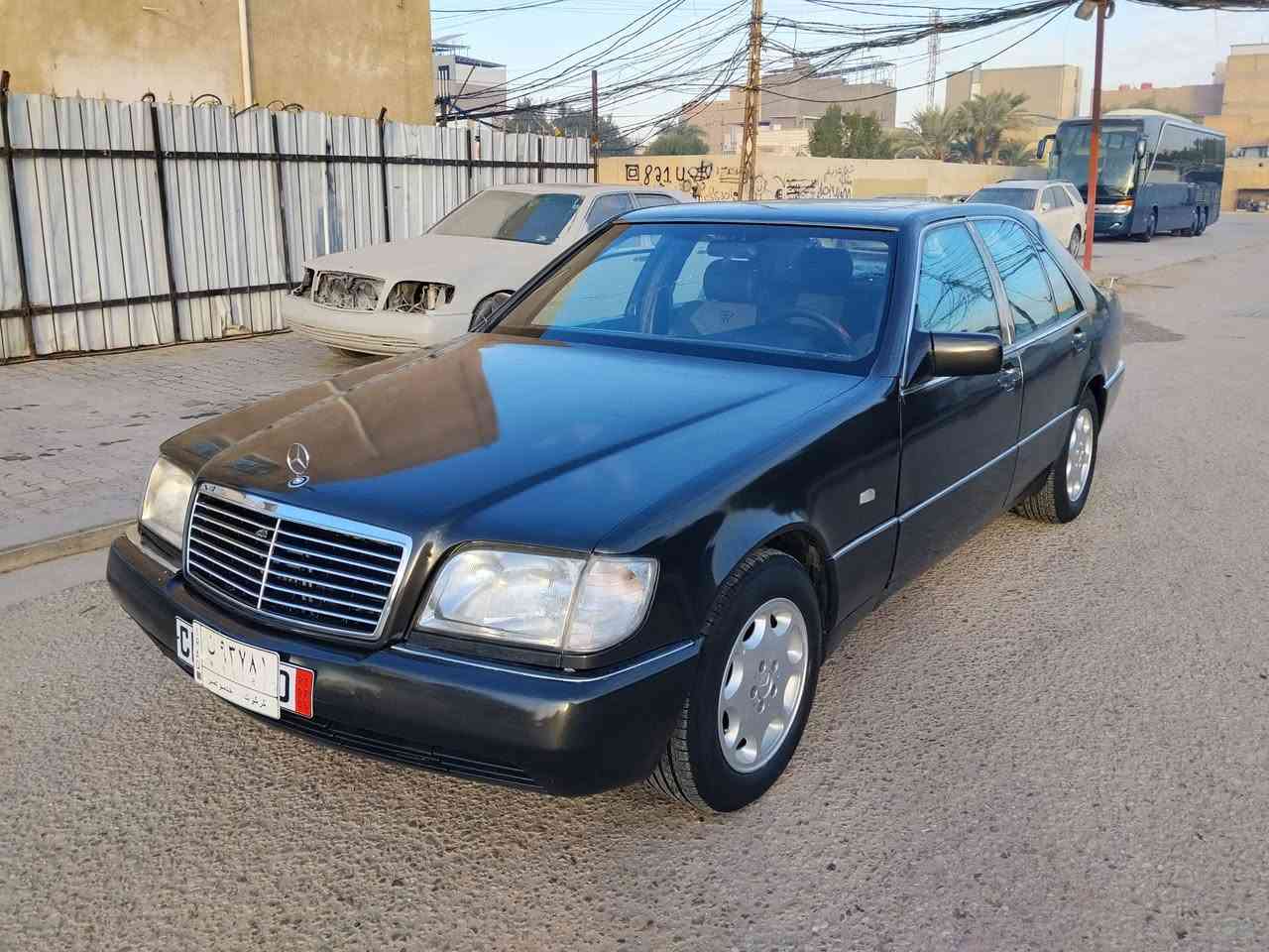 مرسيدس شبح موديل 1991 كركوك مداور تسجيل قديم صبغ عام كفاله من الضربه محرك جير حاويه تخم تاير بطاريه جديده حجم المحرك 320 تابوت السعر 90 ورقه ما عندي مانع اراوس السياره موجوده النجف الاشرف حي الاسكان رقم الهاتف ***********
