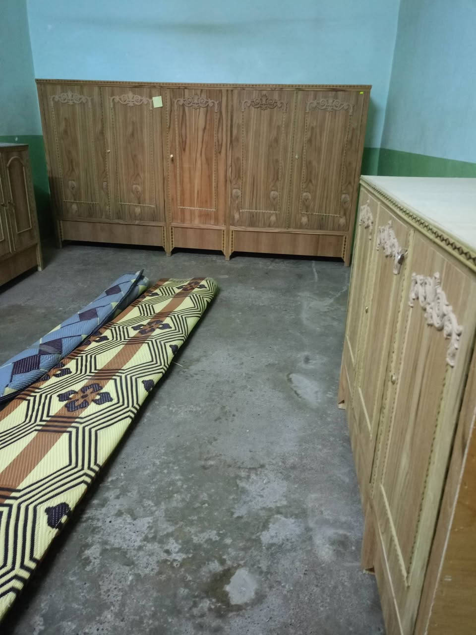 على بركة افتتحنا معرضنا الجديد، حيث الأثاث المنزلي المستخدم والجديد .
​خيارات دفع مريحة: كاش أو بالتقسيط الذي يناسب ميزانيتك.
​تفضلو بزيارتنا: 
اسم المعرض : معرض ابو الجود للأثاث المنزلي 
الموقع
[مدخل حي العريبي .قرب خزعل ابو المخضر]
رقم الهاتف
***********
