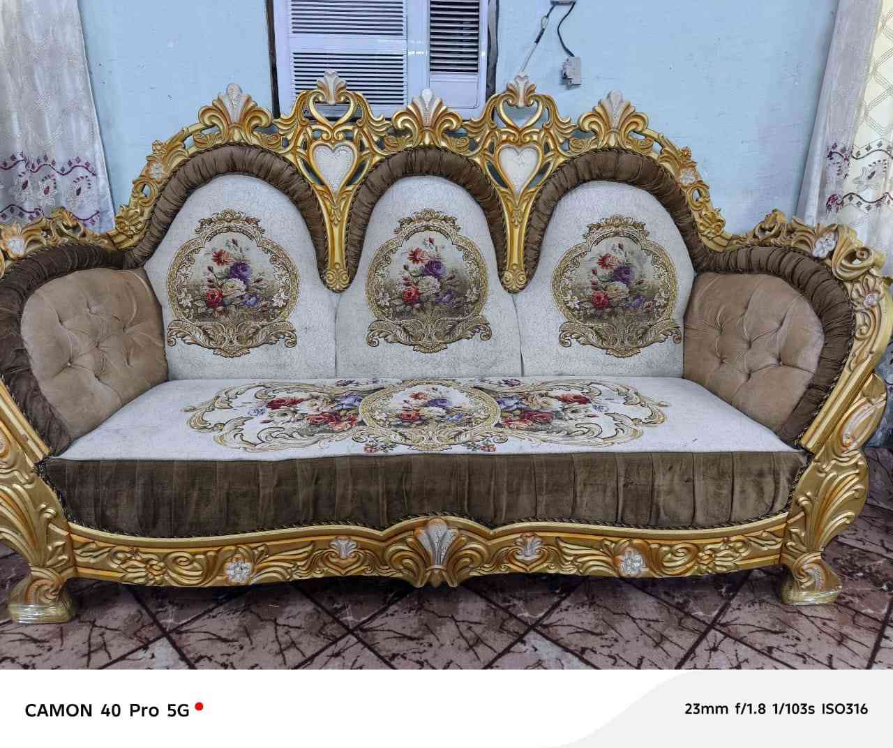 تخم ملكي تسكام 15 نفر نضيف جدا اي ضرر مابي 600 المكان الكاظمية يوجد توصيل ***********
