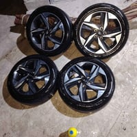 انتاج 2025 قياس 215/50/17 اثنين تعبانات واثنين صار 20 يوم من شادهن الو...