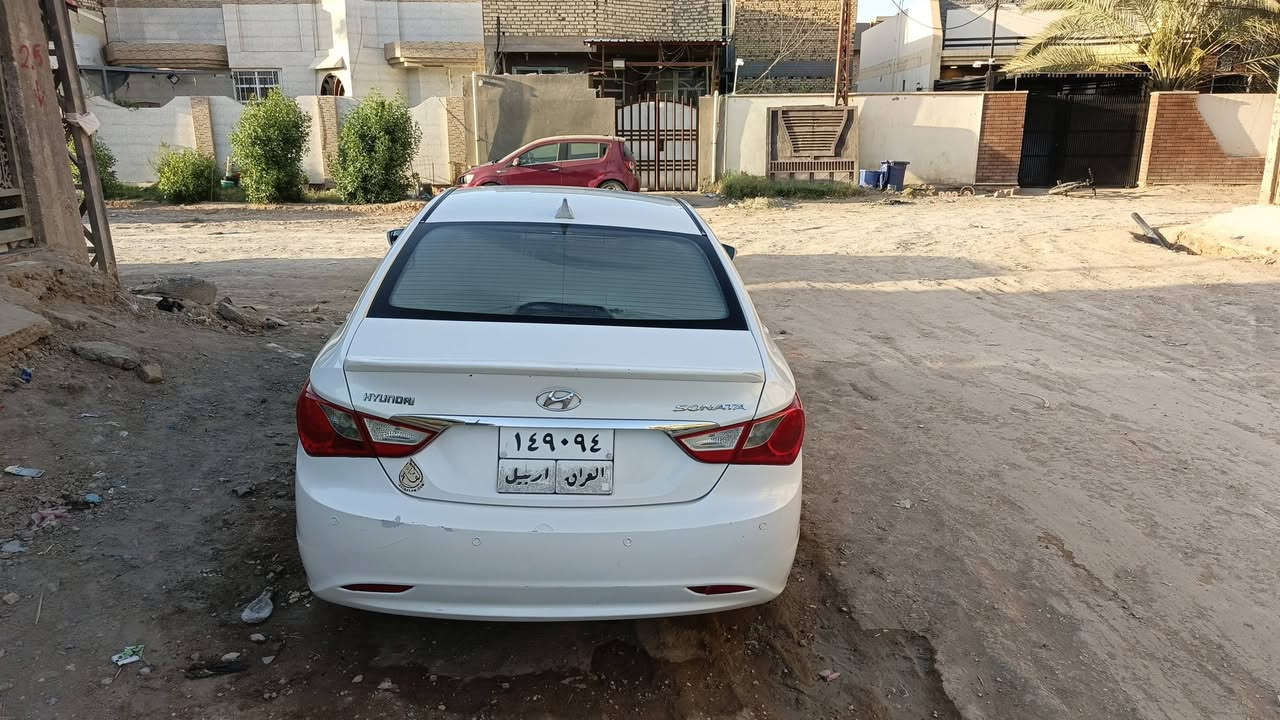 سلام عليكم سوناتا 10
خليجي ابيض رقم اربيل الماني بيها قطعتين صبغ بدون داخل فقط صبغ اذر جراد معروضه 105وبيها مجال الطيبين مكان حله 
***********
