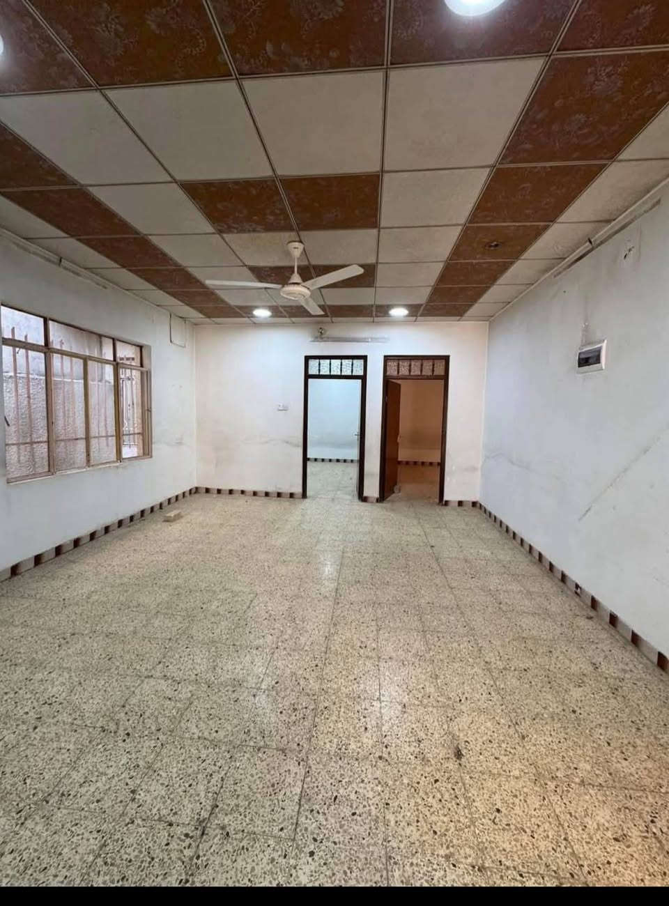 دار للبيع
الموقع : حي البلديات ( قرب جامع السليمان )
المساحة : 200 متر
الواجهه : 10 متر
الاتجاه : شروق تام
طابق واحد : غرفتين نوم وهول واستقبال ومطبخ وصحيات
فرع صبة
السعر 190 مليون
نستقبل عروضاتكم في اغلب مناطق الجانب الايسر
للاستفسار مراجعة مكتب 
حي سكر قرب من مجمع الاوربي 2
***********
***********
