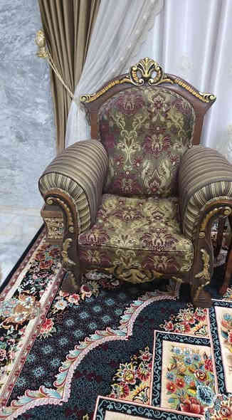 تخم تركي ١٠مقاعد نظيف جدا السعر ٤٠٠ الف 
الرقم ***********
