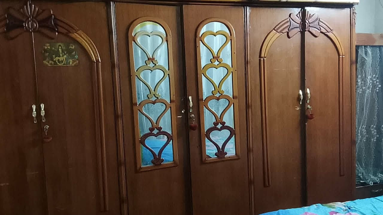 غرفه عراقي 5 قطع نضيفه اضرار كلش بسيطه مماثره على الغرفه تكمه نضيفه دواخلها نضيفه 
السعر/350 بيها مجال
العنوان/ بغداد الزعفرانيه


**إذا كنت صاحب هذا الإعلان وتريد حذفه لأي سبب، رجاءا أرسل رسالة إلى الدعم الفني**