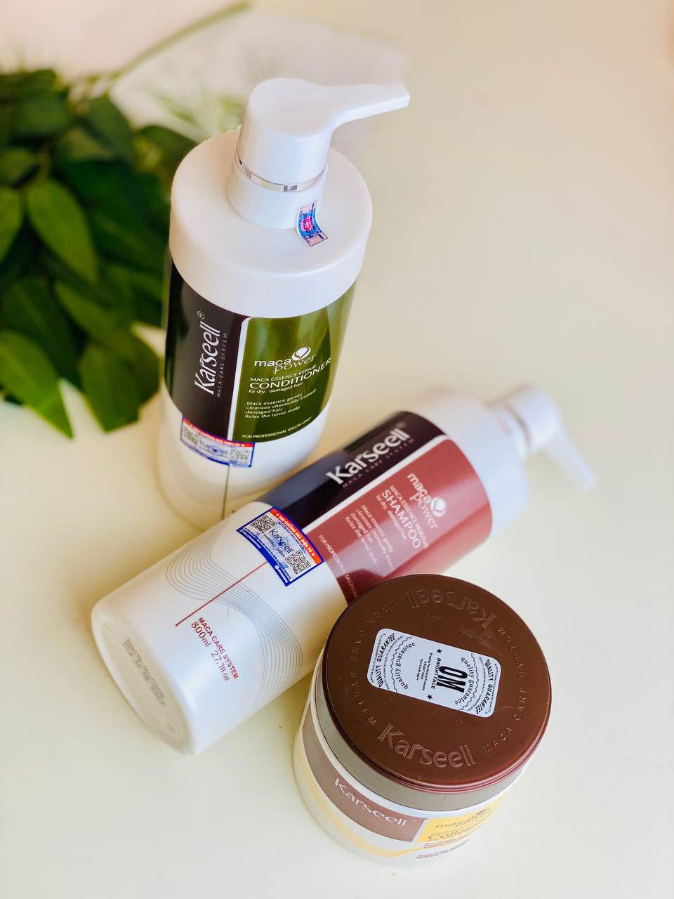 �✨ بكج كارسيل الأصلي للشعر ✨🌸
Karseell Maca Power Hair Set

إذا شعرج:
❌ متقصف
❌ جاف
❌ متضرر من الصبغات
❌ بي نفشة ومطاطي

هذا البكج راح يرجعله الحياة من أول استخدام 😍🔥

🧴 شامبو كارسيل 800 مل
ينظف فروة الرأس بعمق بدون ما ينشف الشعر
يساعد يقلل التساقط ويعزز النعومة واللمعان ✨

💧 بلسم كارسيل 800 مل
يرطب الشعر بعمق
يفك التشابك فوراً
يسهل التصفيف ويخلي الشعر حرير 👌

🫧 ماسك الكولاجين العلاجي 500 مل
علاج مكثف للشعر الجاف والتالف
يغذي بزيت الأركان والكولاجين
يعالج التقصف والمطاطية
ينطي لمعان وحيوية من أول استعمال 💎

💰 سعر الشامبو: 25 ألف
💰 سعر البلسم: 25 ألف
💰 سعر الماسك: 40 ألف

💥 مجموعهم 90 ألف
🔥 عرض خاص  بكج كامل ب 80 ألف فقط 🔥

🚚 توصيل متوفر لكل محافظات العراق
⚠️ الكمية محدودة والطلب ع الدايركت

✨ الفرق واضح من أول غسلة
✨ نعومة + لمعان + تقليل نفشة
✨ مناسب لجميع أنواع الشعر

إذا تحلمين بشعر ناعم وصحي لا تضيعين الفرصة 💌

#كارسيل
#عناية_بالشعر
#شعر_ناعم
#علاج_التقصف
#منتجات_اصلية


**إذا كنت صاحب هذا الإعلان وتريد حذفه لأي سبب، رجاءا أرسل رسالة إلى الدعم الفني**