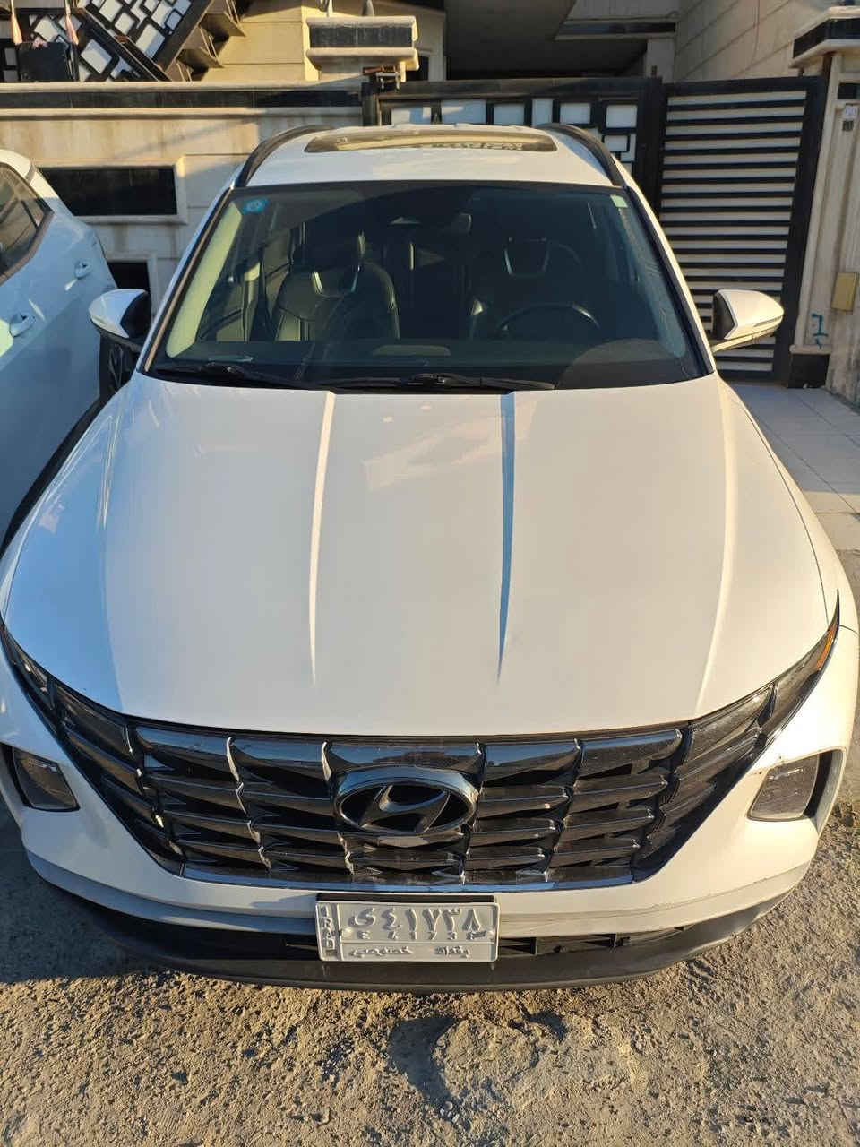 توسان ٢٠٢٢ وارد امريكي فقط باب مبدل
سيارة جداً نظيفة ماشيه ٤٠ الف مواصفاتها فول فتحة وليس البانورما سعر ١٩٥
***********
