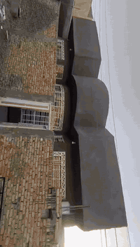 البيت مساحته ٢٢٥ طابو زراعي سند 25 بلسيفانه سهم بسمي بي غرفيتن وصاله واستقبال وصحيات خارجيه وداخليه ومطبخ وقرار محكمه ومشمول بتطويب الجديد

تفاصيل اكثر 

***********
