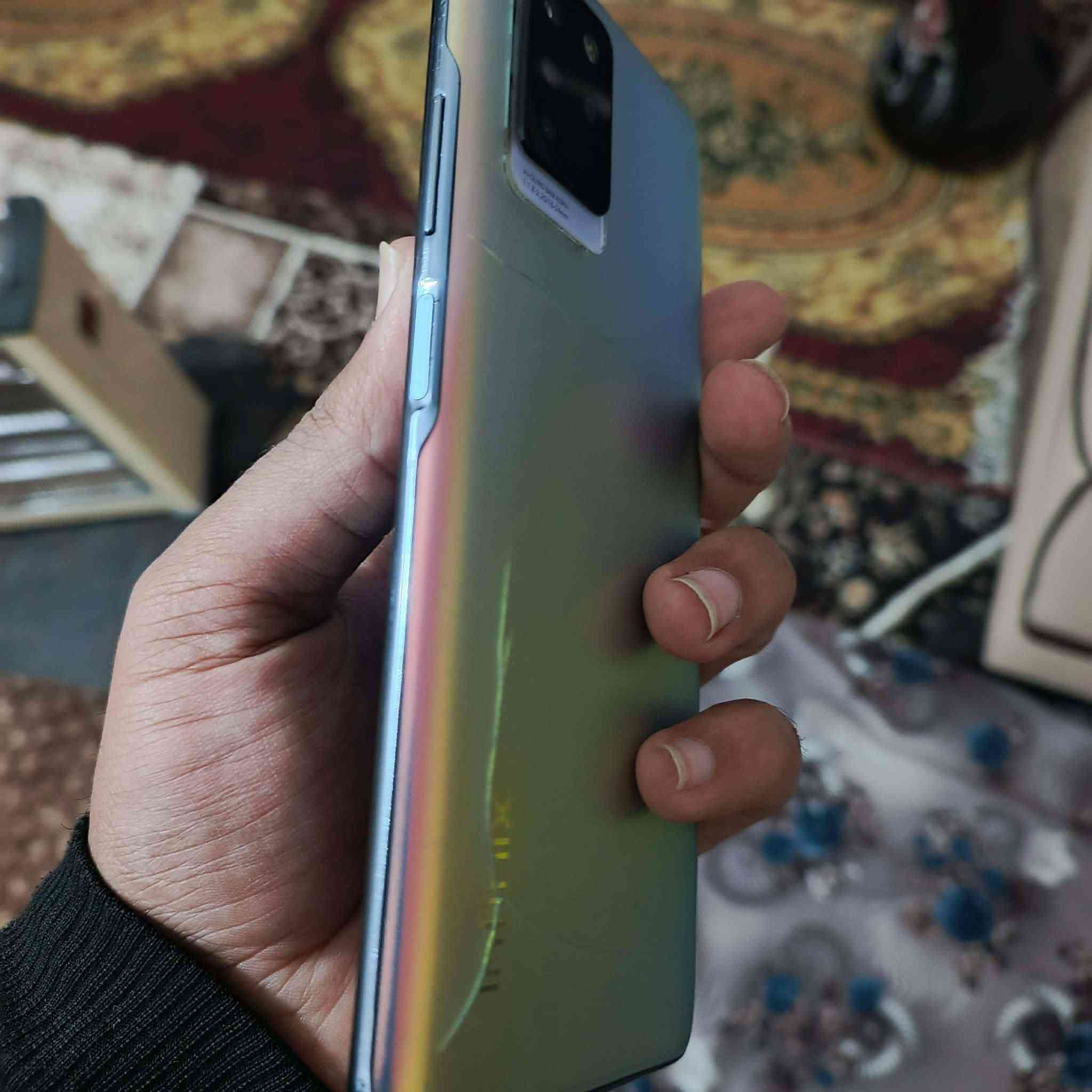 Infinix NOTE 10 Pro
ذاكرة 256رام8 جهاز ع البلاد مابي عيب فقط هذا الفطر بالقبق سعره 100الف يرهم مراوس 
***********
