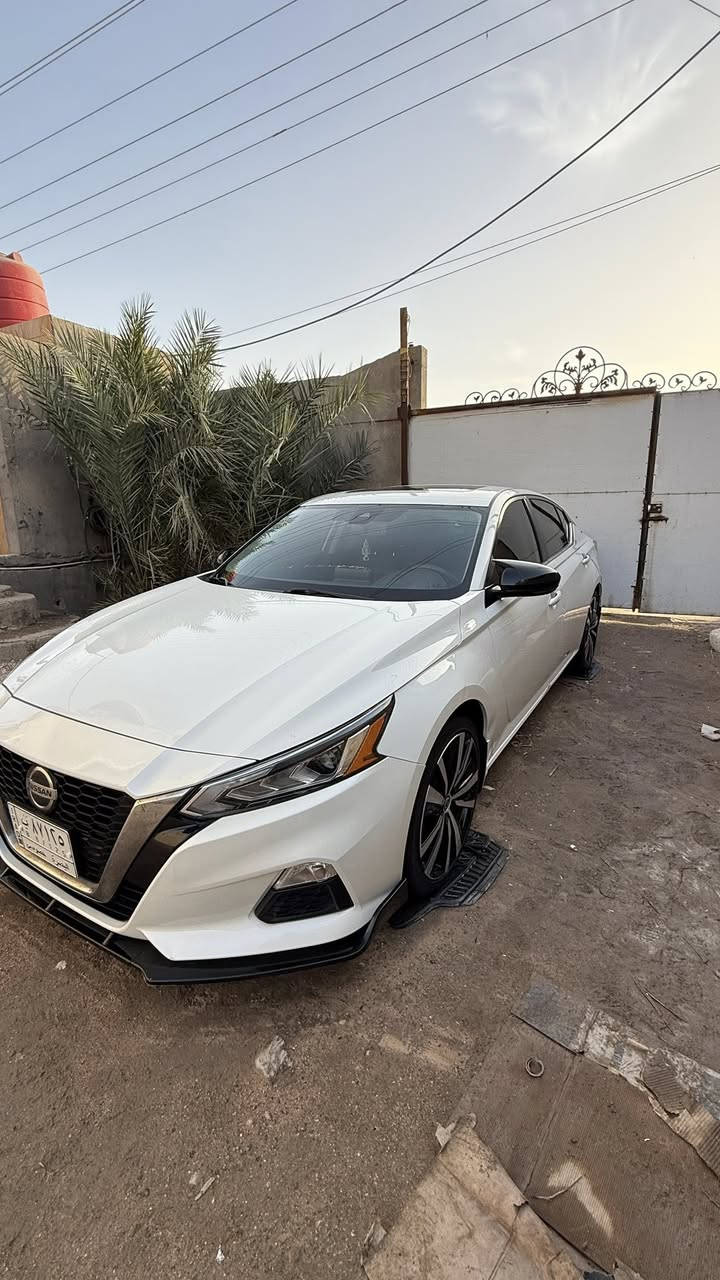 نيسان التيما 2022فولsr فتحة                                                     معوقين بصرة باقي سنتين ونص
ماشية 17 الف كيلو                                                                  محرك 2500 المرغوب بانزين عادي بدون اي دوانز                رادارات امامي وخلفي كشنات جلد ودفئة بالكشنات
سيارة وارد امريكي داخلة تقرير غرق كفالة حت الدعاميات بيها طخة بالبنيد صغير مبينه بالصور
سيارة جاهز اي نقص ما بيها 
مكاني البصرة
سعر 155 $
***********
