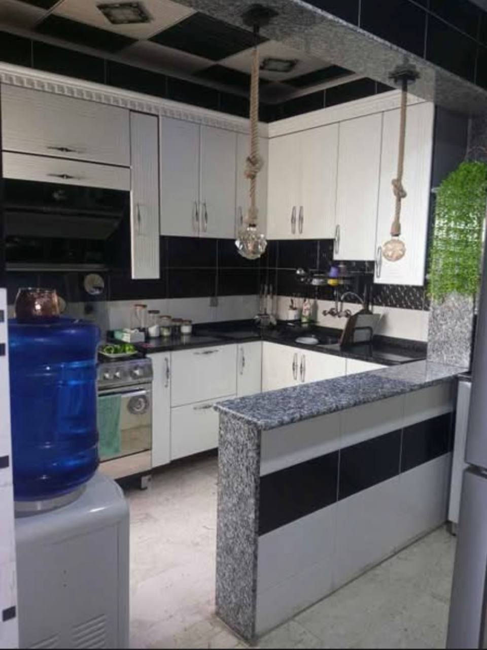بيت طابقين 🏠 للبيع في حي الملايين خلف الگمرگ الجنس بستان ملك صرف وصل بلدية بأسمي 

مساحه البيت 100متر واجها 6 أمتار 🀄
يحتوي البيت على استقبال وهول ومطبخ وصحيات ومناور عدد 2 و كراج سيارة 
الطابق الثاني غرفتين نوم 🛌 وصحيات وبيتونه 
ارضيات مرمر من المدخل الى البيتونة
خدمات شوارع وماء وكهرباء
السعر 115 وبي مجال
للاستفسار الاتصال على الرقم
***********
أو مراسلتنا خاص
