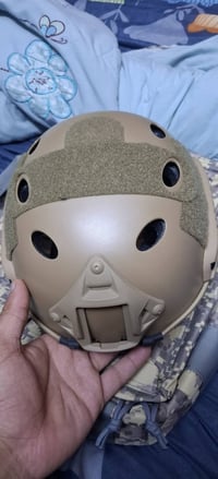 خوذة • عسكريه • خفيفة الوزن