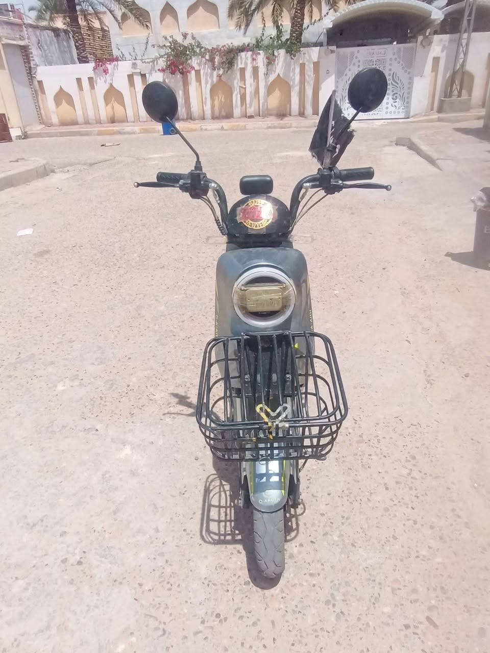 سلام عليكم دراجه شحن للبيع السعر 600 الف العنوان ميسان العماره رقم الهاتف ***********

