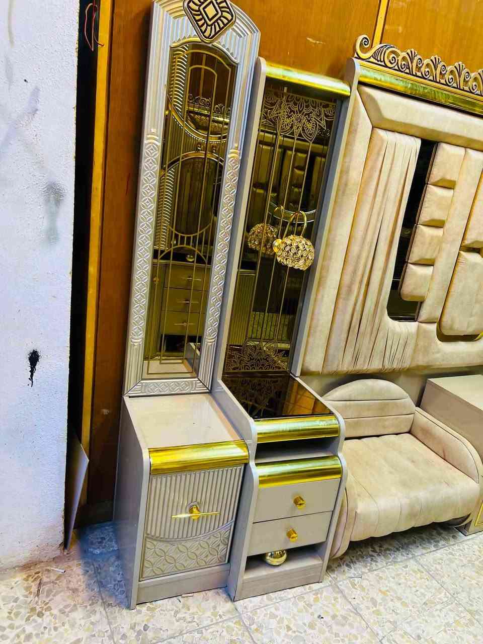 غرفه تركي 11 قطعه
نظافته 95 💯 سعره  صدمه
خشب بلوك سرير مخزن
شد ونقل مجاني داخل بغداد
توصيل للمحافظات بكروه
نقل وشد داخل بغداد مجاني ومحافظات بكروه  عده غرفه البيع دزوها لي خاص حجز على وتساب*********** تابعو صفحه 🩷
