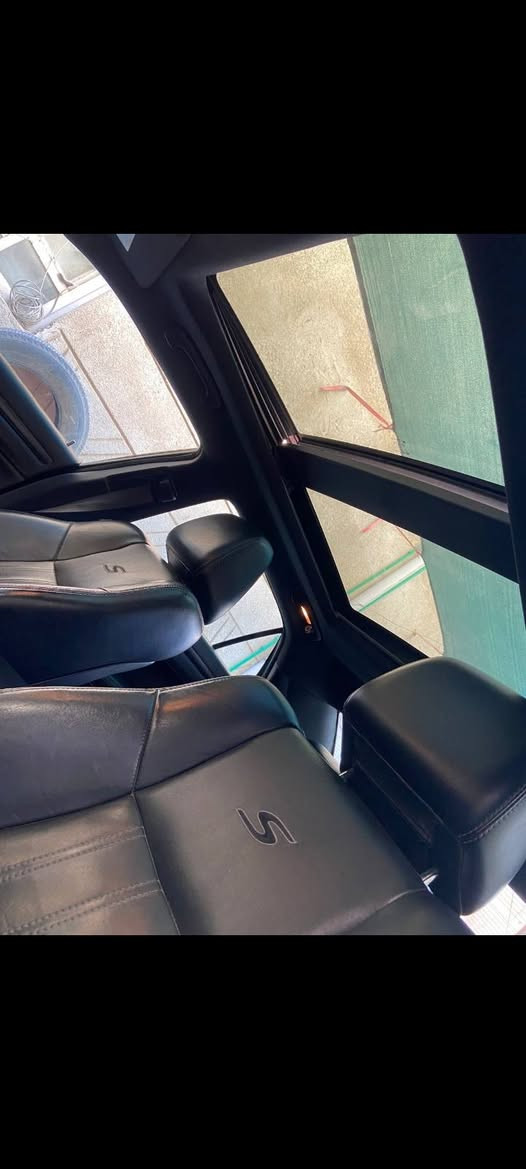 السلام عليكم للبيع اوباما 2016  S فول مواصفات وارد كندي كلين رقم أربيل سنويه لل٢٧ عداد 260 مكينه 6 سلندر تو ويل السياره مكفوله من الغرق والصبغ والتبديل والفتح بيها بارد بسيط مكينه كير حداديه تبريد طخم تاير كله بالظمان والشرط اي استفسار *********** سيد كرار مكاني البصره دور النفط 
السعر 238 البصرة, العراق
