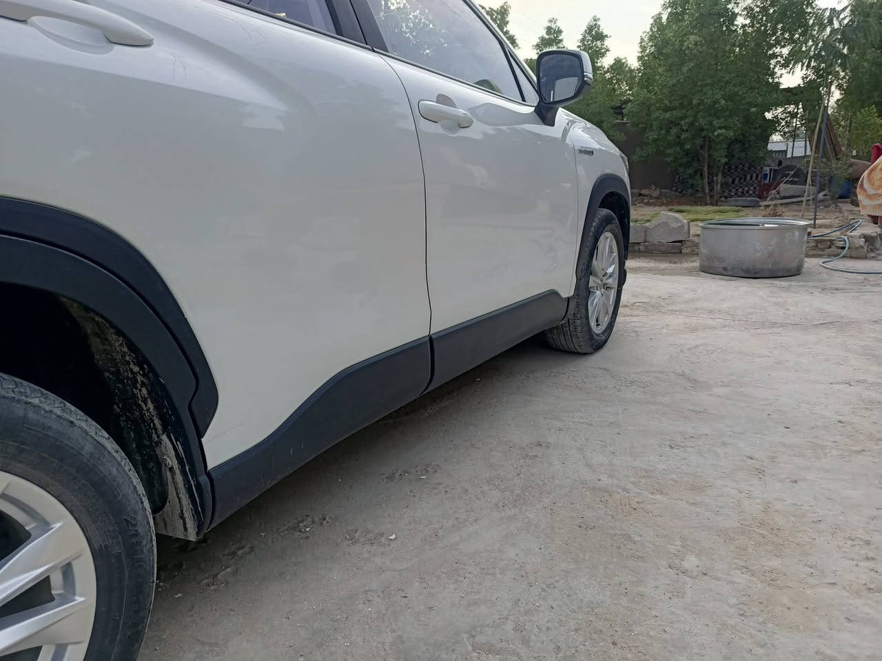 السلام عليكم
كورلا كروس هايبرد وارد الصين 
محرك 2.0 
السيارة بلادية كلها مابيها اي نقص
فتحة سقف 
كشنات جلد لونين 
كشنات كهرباء 
كاميرا 
8 ايرباك
رقم بغداد 
المكان بغداد 
السيارة ماشية 50 الف 
الموديل 2024
السعر 27 مليون 
للاستفسار وات ساب ***********
