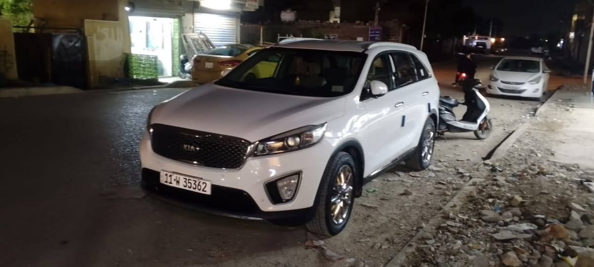 سلام عليكم سورنتو موديل 2017 خليجي  محرك ستة سلندر 3500 ماشية 123الف  تتفئة تبريد ثلاث قطع كشن سايق كهربائي حساس خلفي امامي  سبعة راكب تخم تايرات جدد ياباني  رقم الهاتف
***********
